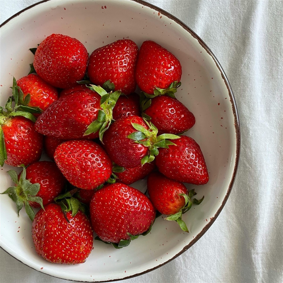 MARCO POLO Dunst Erdbeeren 6x 980g ohne Zucker, Obstkonserve, Erdbeeren in Wasser